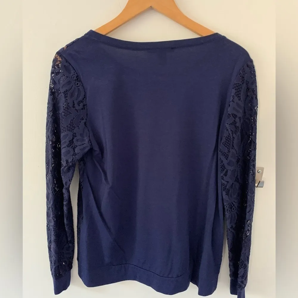 Forever 21 Navy Blue Lace Floral Long-sleeve Top Medium - Image 2