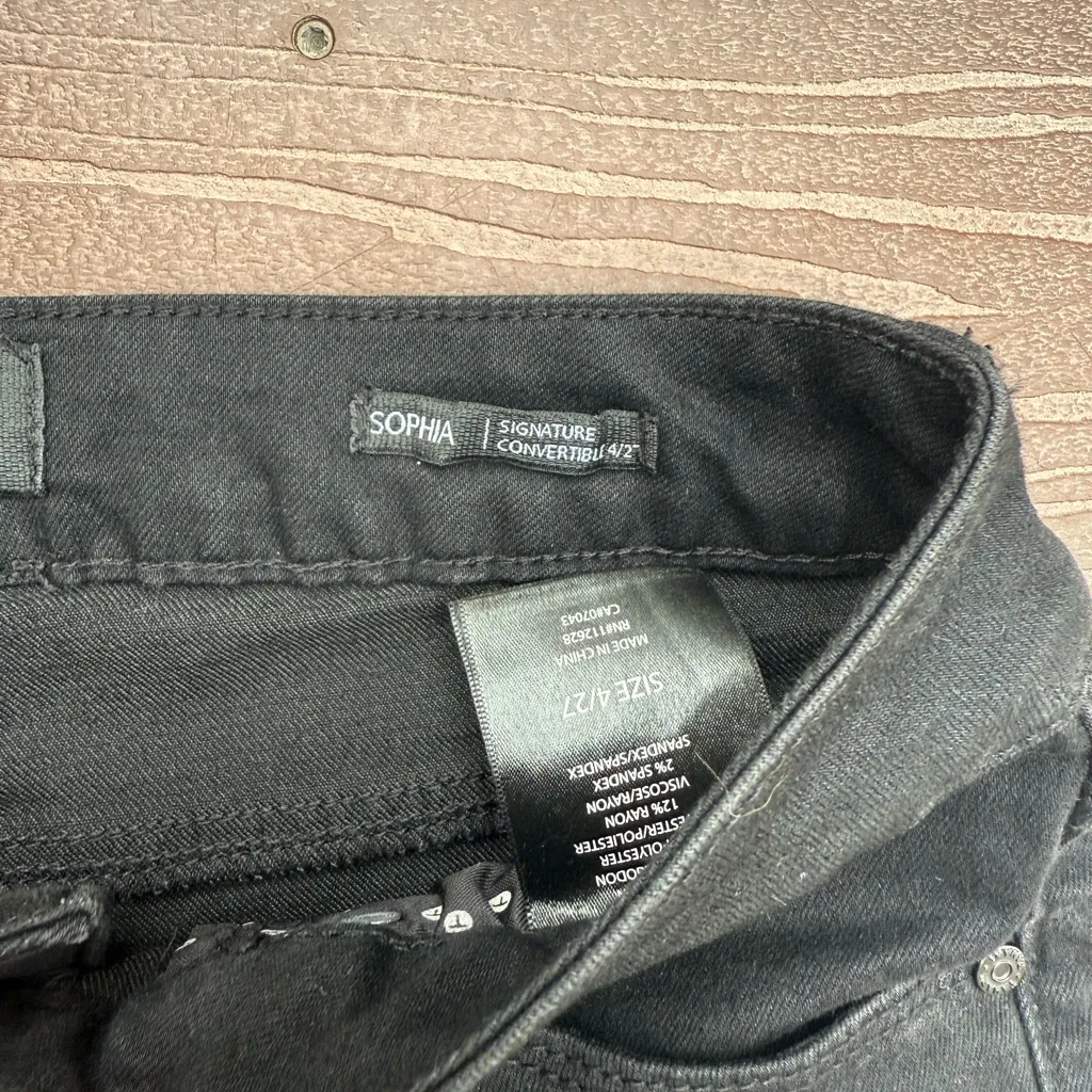 Classic Black Women's Signature Conversation Tahari Jeans size 27 - Image 5