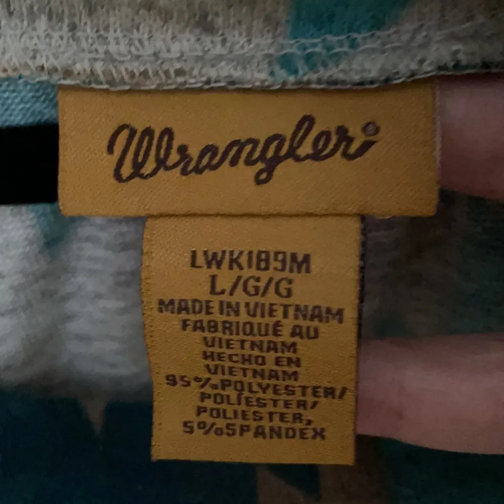 Wrangler Western Geometric Boatneck Top Large - Image 3