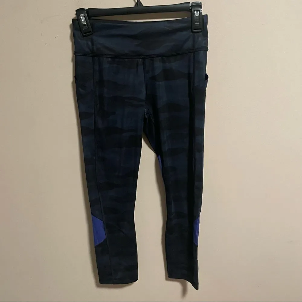Lululemon Pace Rival Crop *Full-On Luxtreme Mini Coast Camo Deep Navy- Size 4 - Image 4