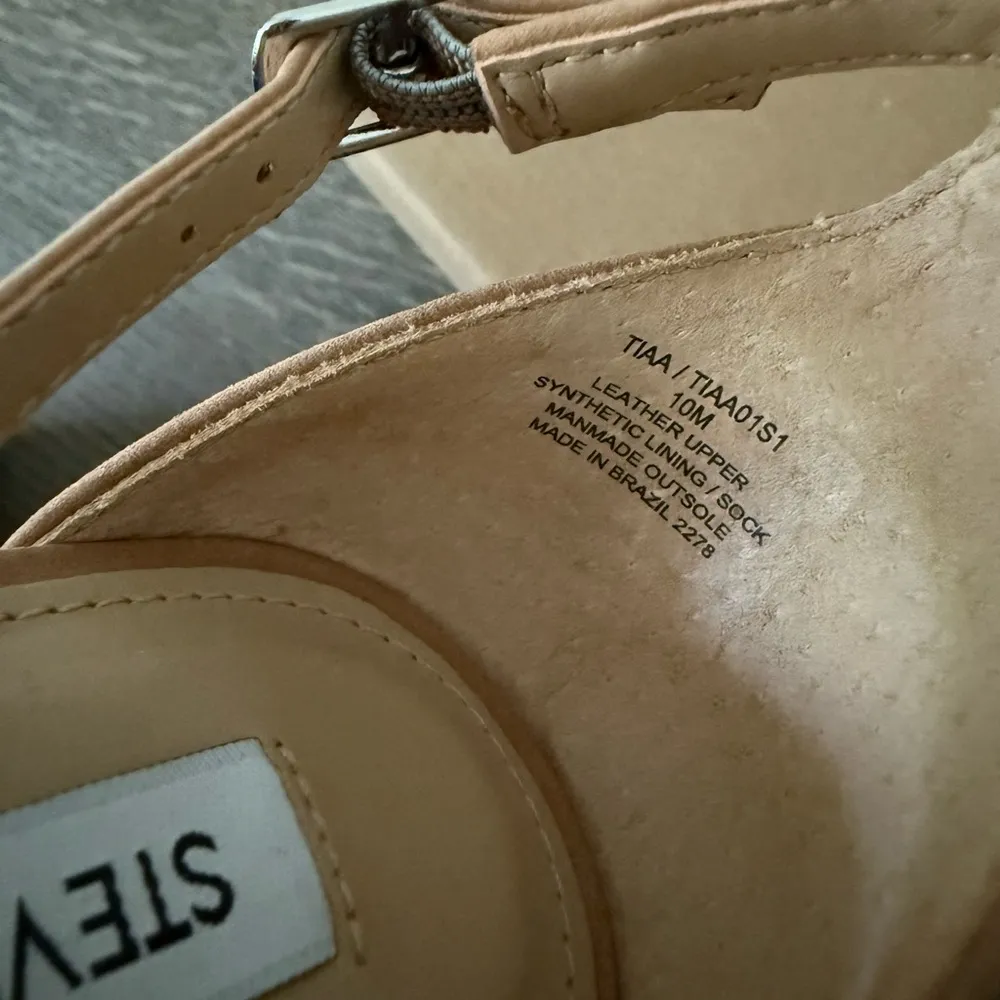 Steve Madden Tiaa Ankle Strap Block Heel Sandals‎ - Size 10 - Camel Nubuck - NWB - Image 8