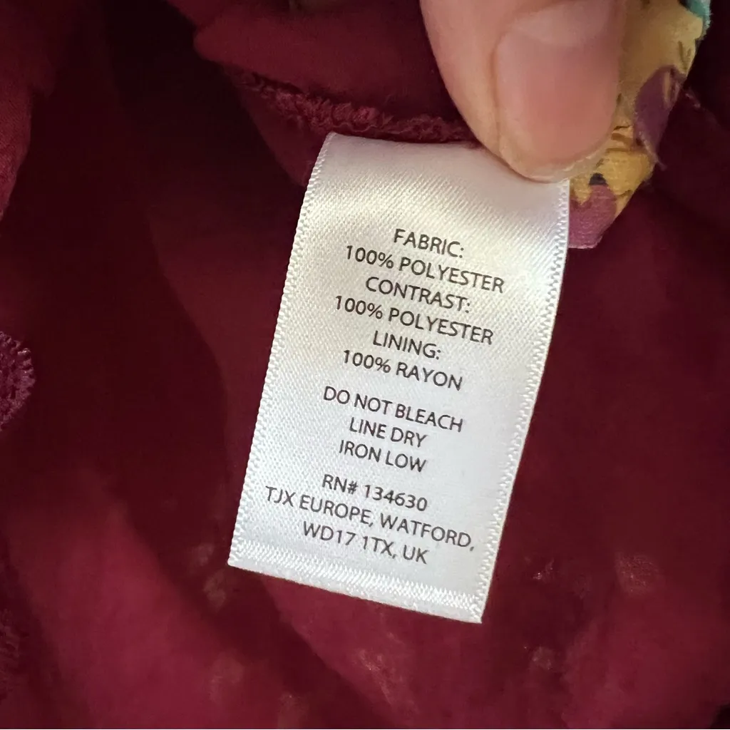 Lucy & Laurel Burgundy Floral Lace Trim Crop Sleeve Blouse Size Medium - Image 9