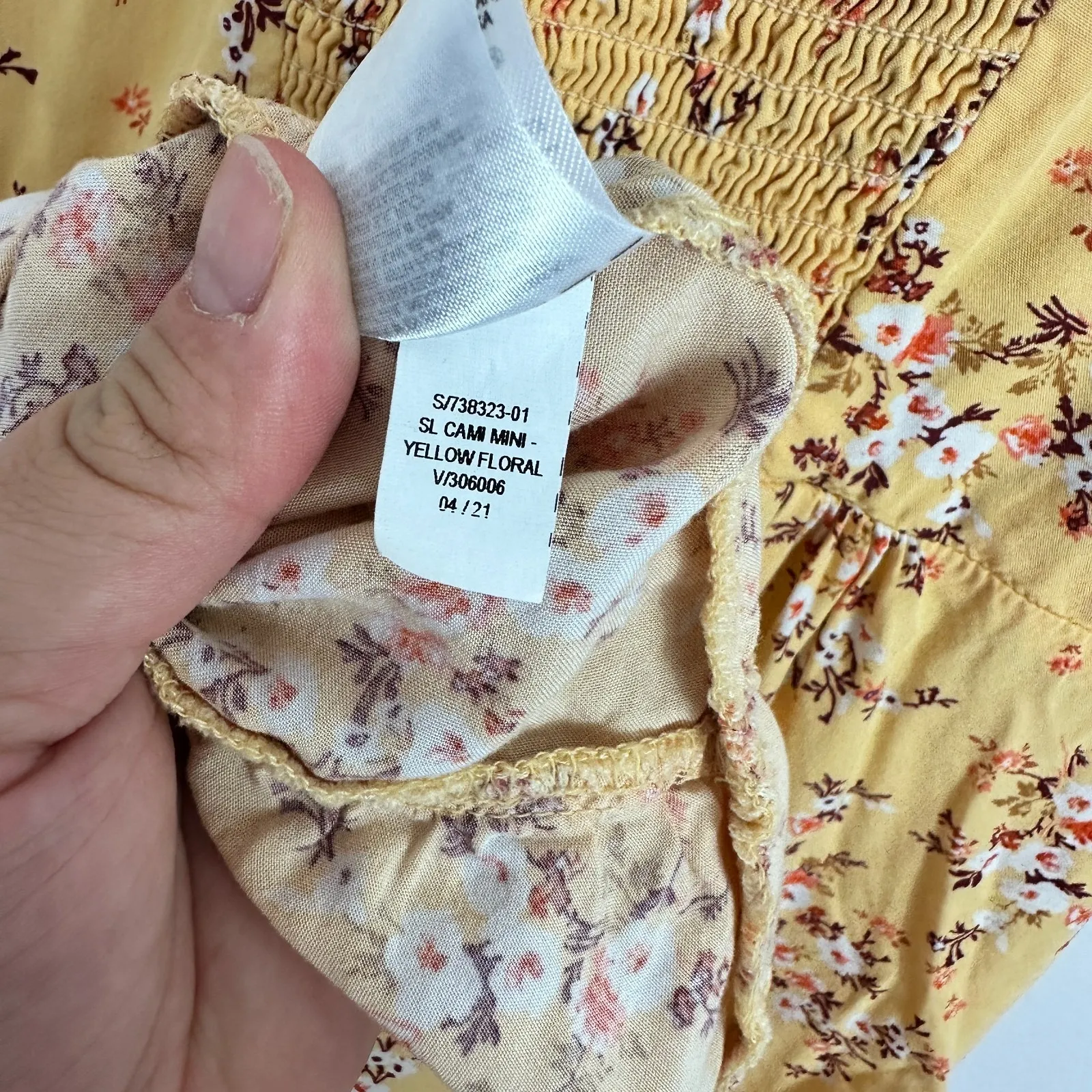 Old Navy Dress XS Yellow Floral Ruffle Hem Milkmaid Cottage Dainty Boho Romantic - Image 7