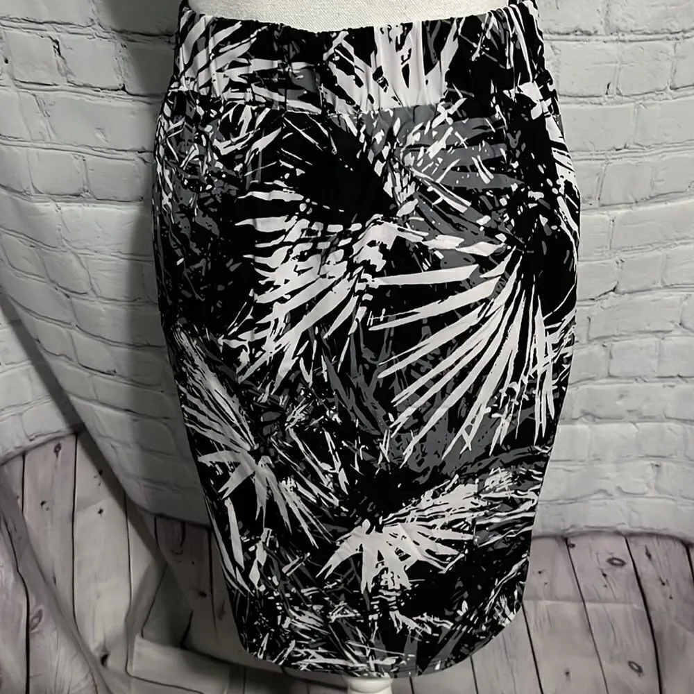 Fabletics - Clarissa Black White Palm Leaf - Pencil Skirt - XS - Image 3