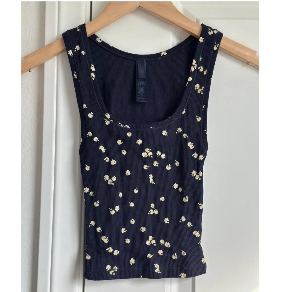 Skims Cotton Rib Tank in Navy Daisy Print, Size XXS - Image 4