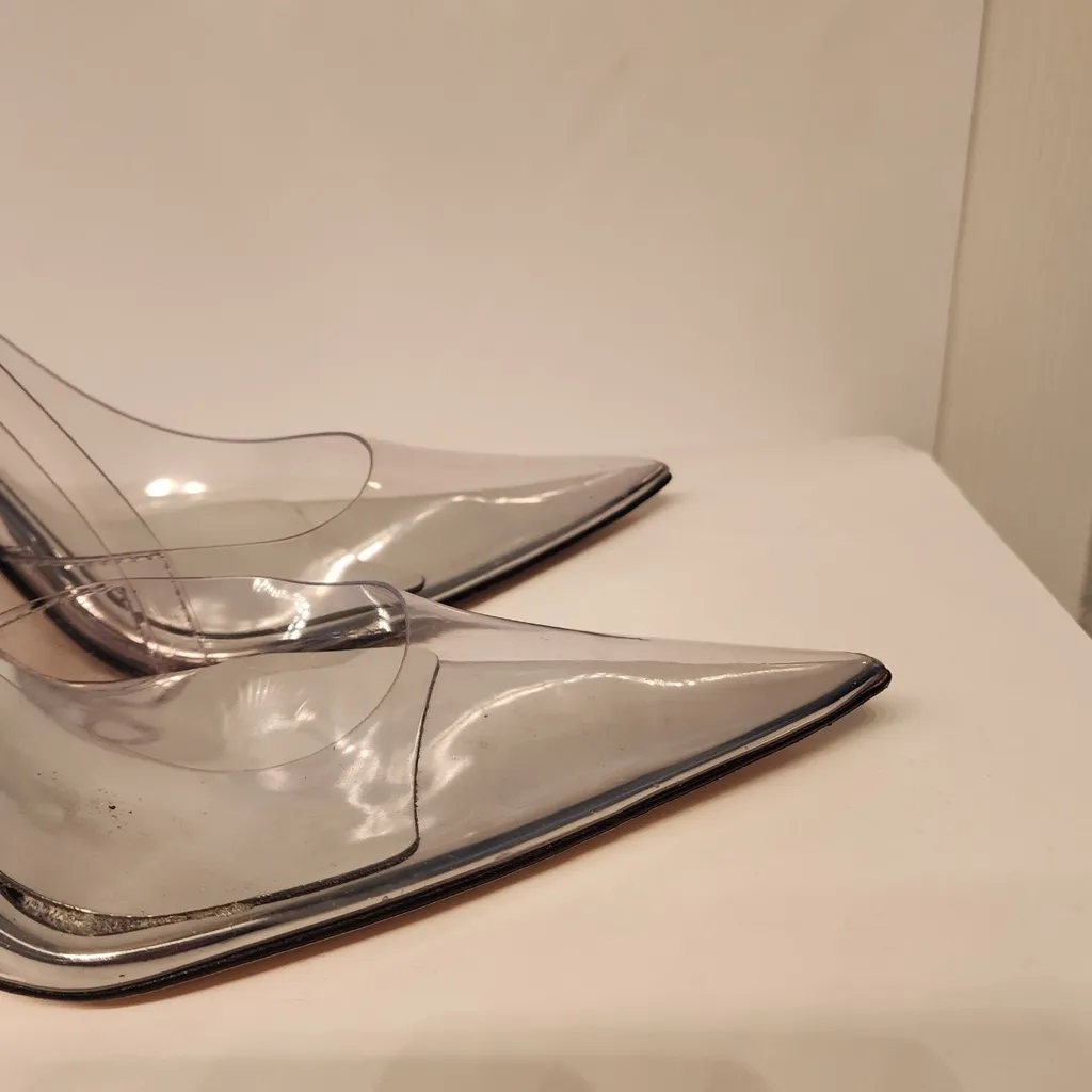 Good American Cinder-F*CKING-RELLA Pump In
Women’s Glass Clear Size 8.5 - Image 8