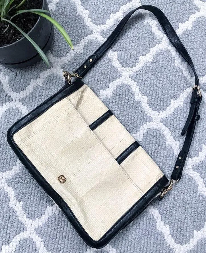 Monet Vintage Straw Twist Lock Shoulder Bag - Image 4