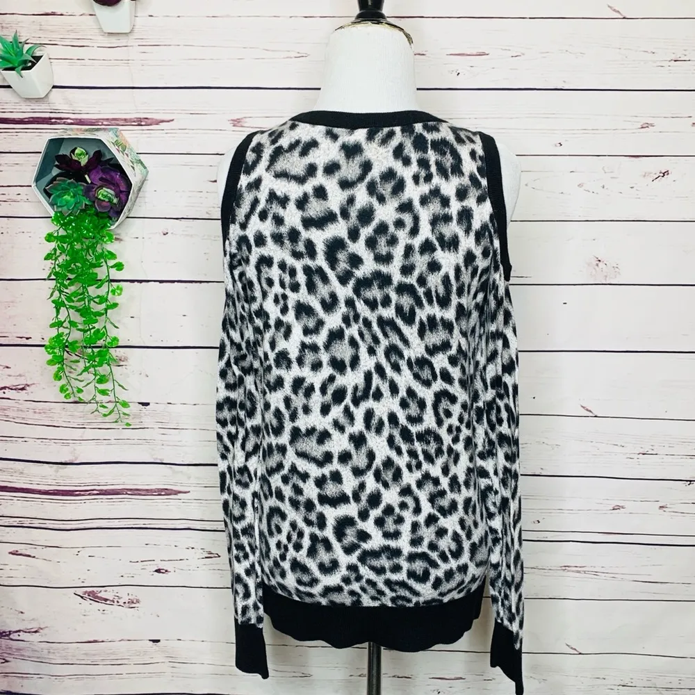 Michael Kors Cold Shoulder Black & White Cheetah Animal Print Sweater Top Small - Image 6