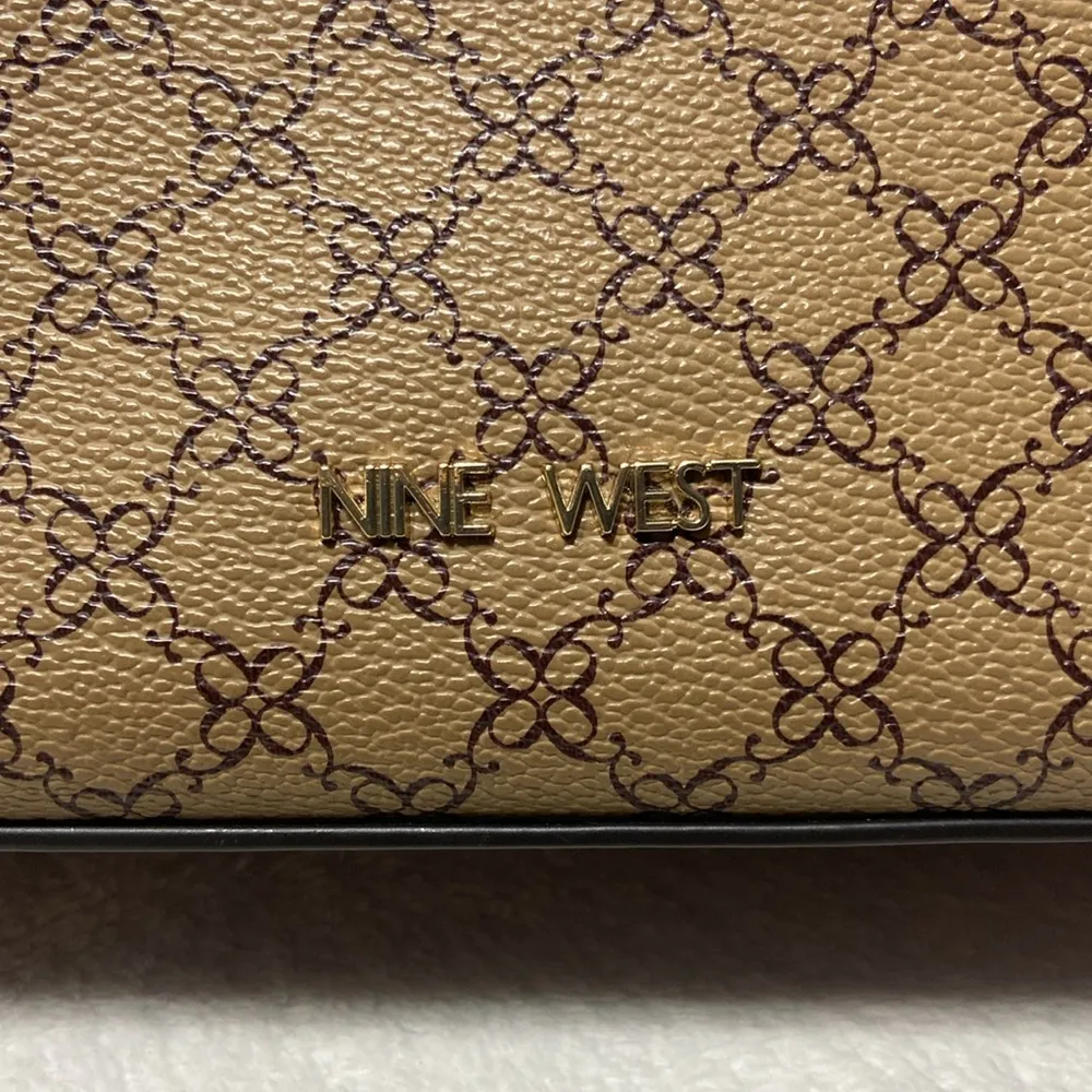 Nine West crossbody bag rouge brown flower print - Image 2
