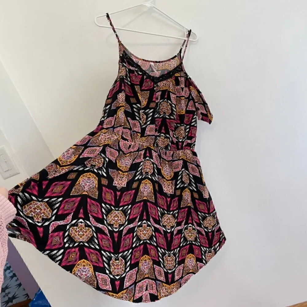 XHILARATION Short Sleeve Cold Shoulder Dress Black Pink Geometric Boho Mini XXL - Image 10
