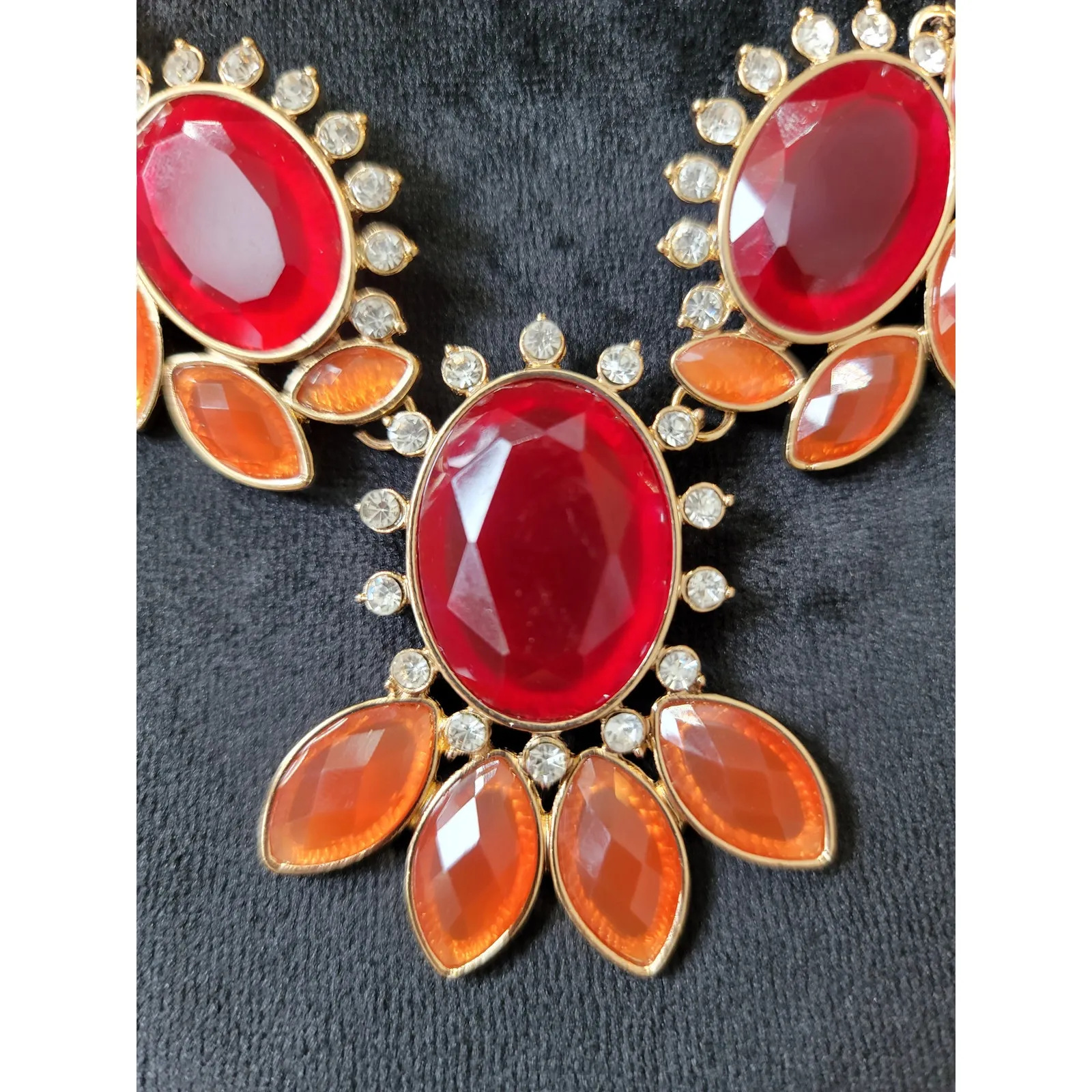 Women's Vintage Red and Orange Statement Necklace and Earrings Set For Party - Image 2