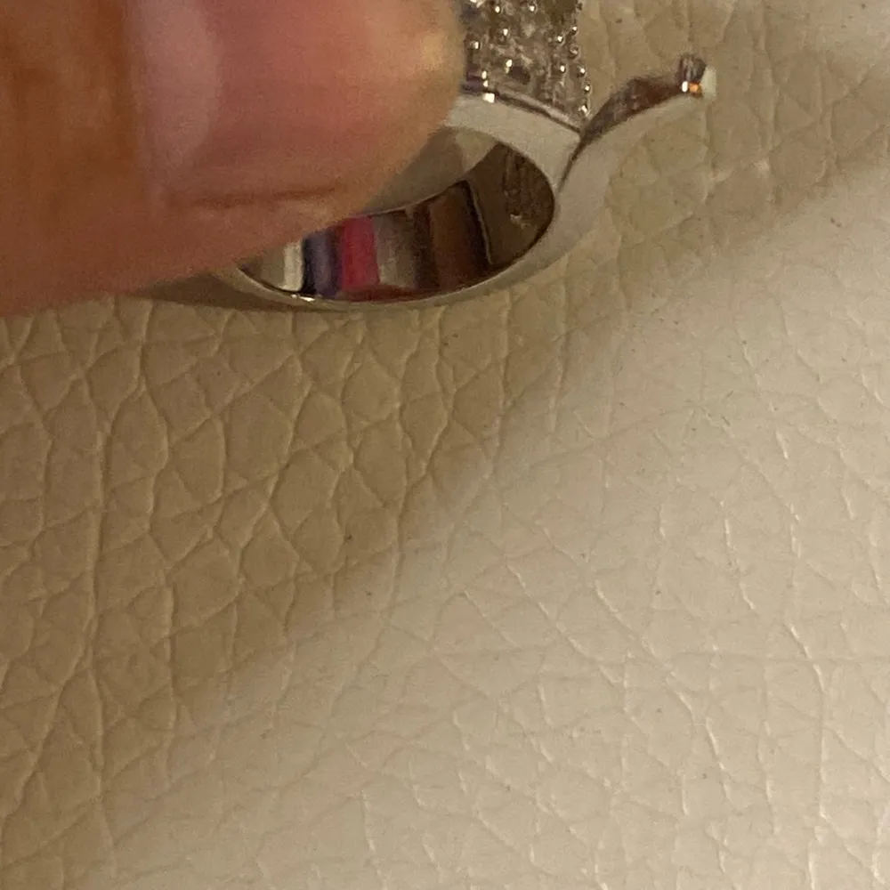 Silver Tone Faux Stone Women's Ring Size 7 - Image 6