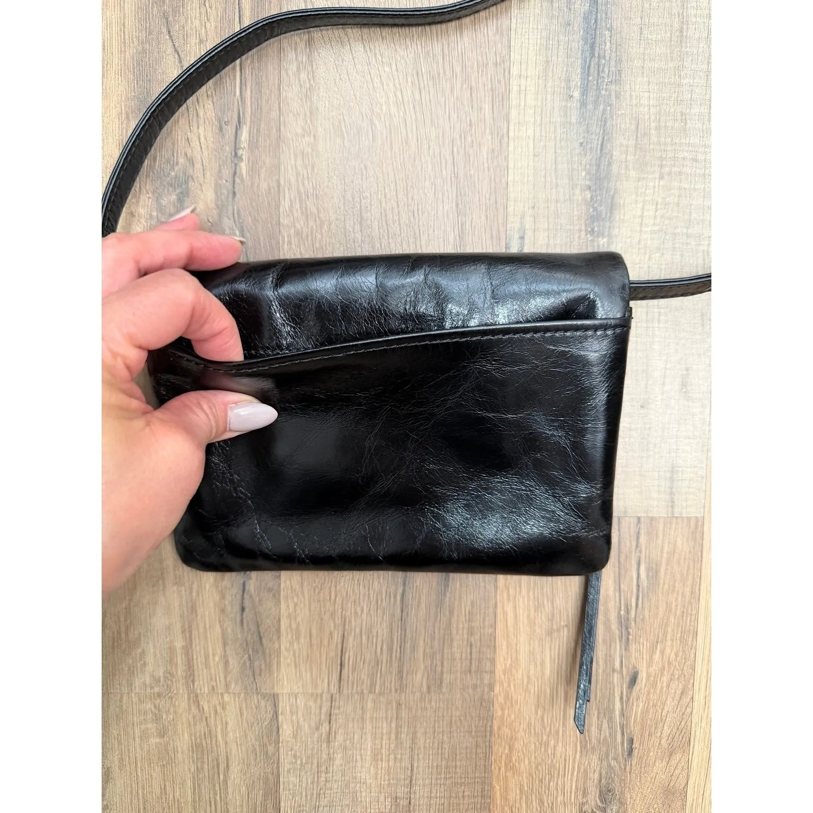 HOBO Black Genuine Leather Crossbody Clutch Bag Zip Flap - Image 4