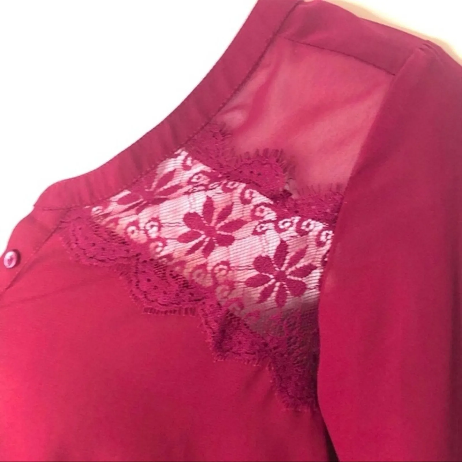American Eagle Semi Sheer Burgundy Lace Blouse Medium 3/4 Sleeve Business Casual - Image 11