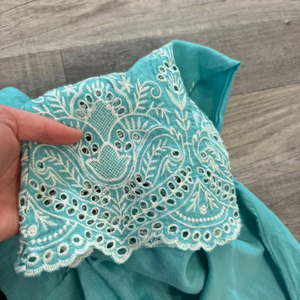 Forgotten Grace aqua embroidered lace tunic 3/4 sleeve size medium D30 - Image 4
