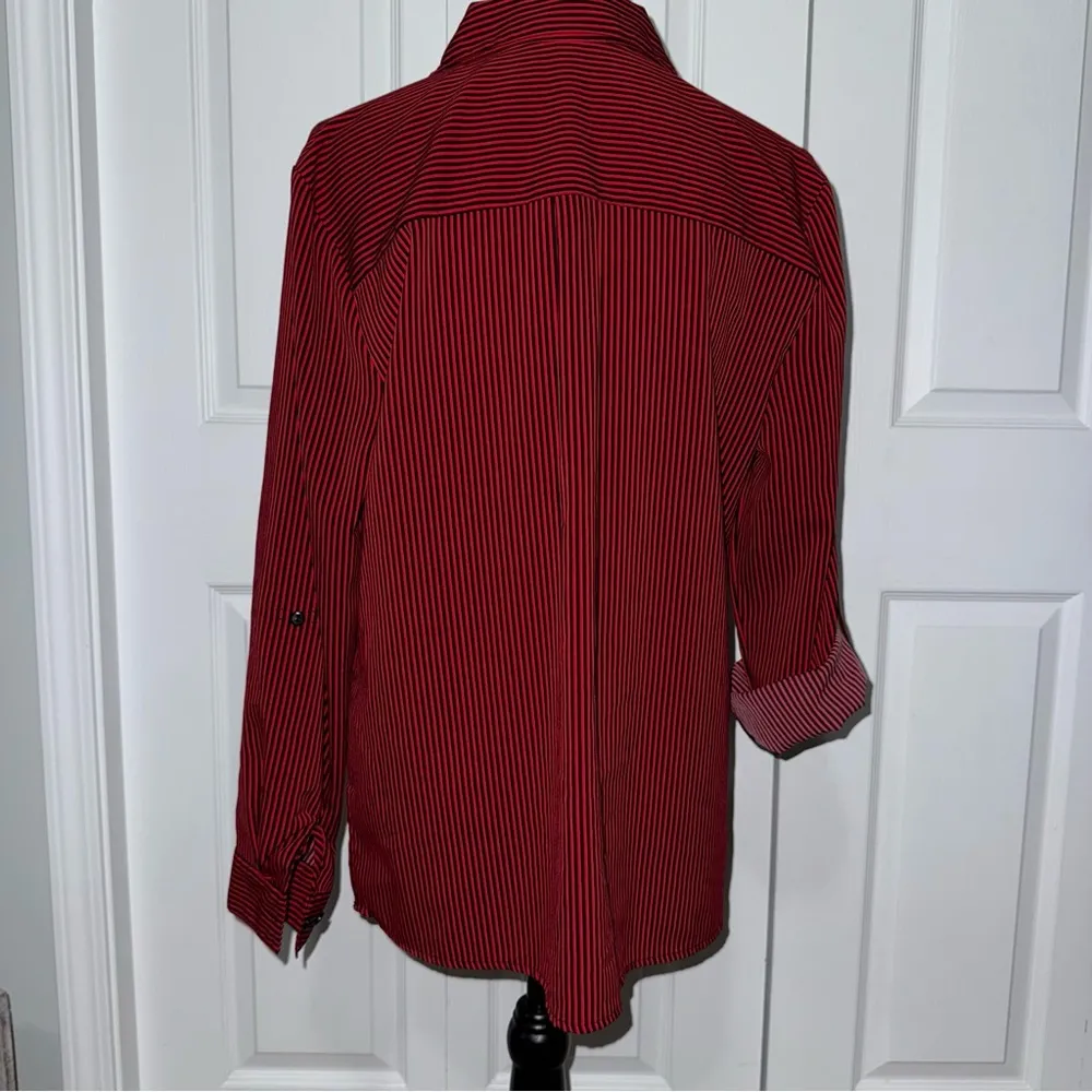 Elementz‎ Women’s Red and Black Striped Soft button down long sleeve shirt Large - Image 6