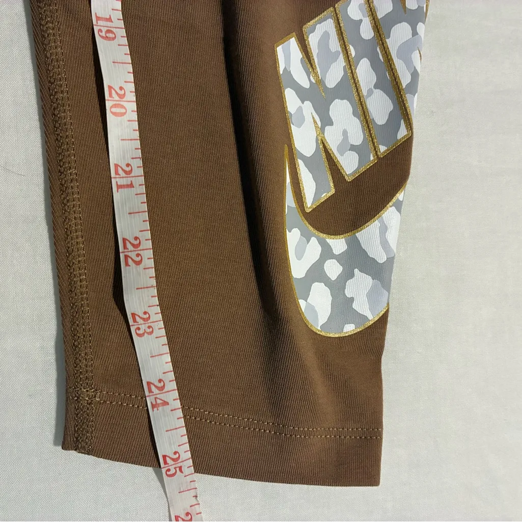 Nike Tan Leggings with White Logo - Image 4