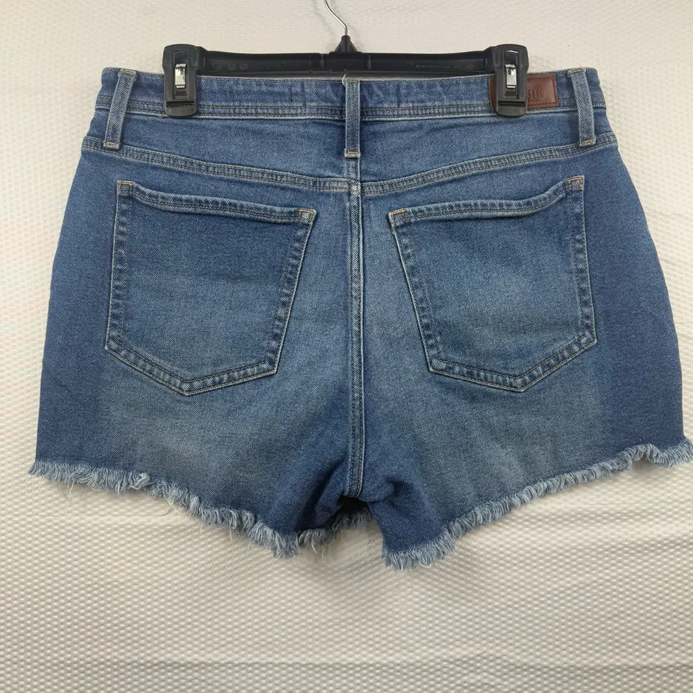 Hollister Ultra High Rise Mom shorts Sz 15 (W32) - Image 4