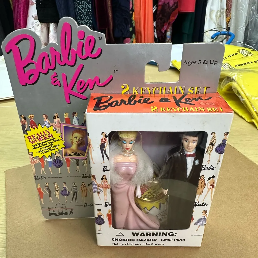 Enchanted Evening BARBIE & KEN Keychain 1996 NIB - Image 2