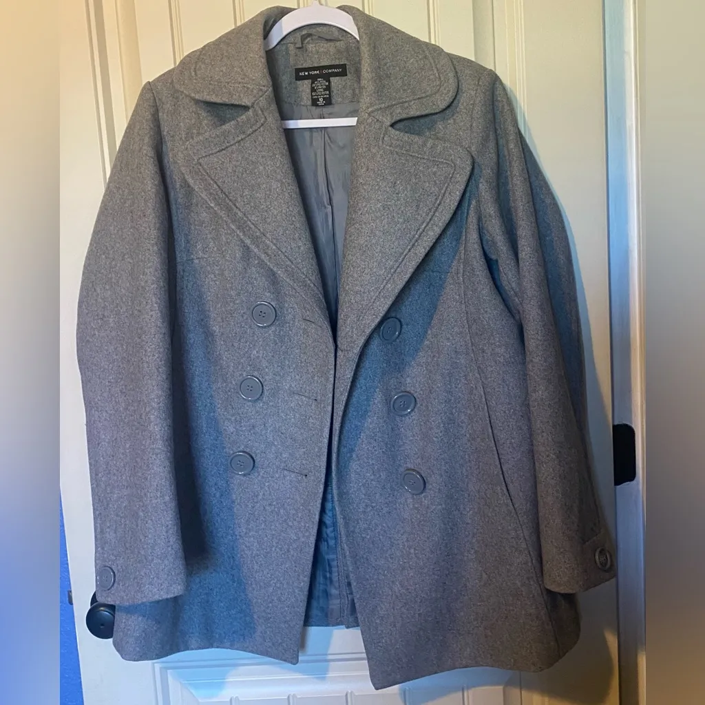 New York & Company Gray Button Down Wool Coat Peacoat Size 10 - Image 3