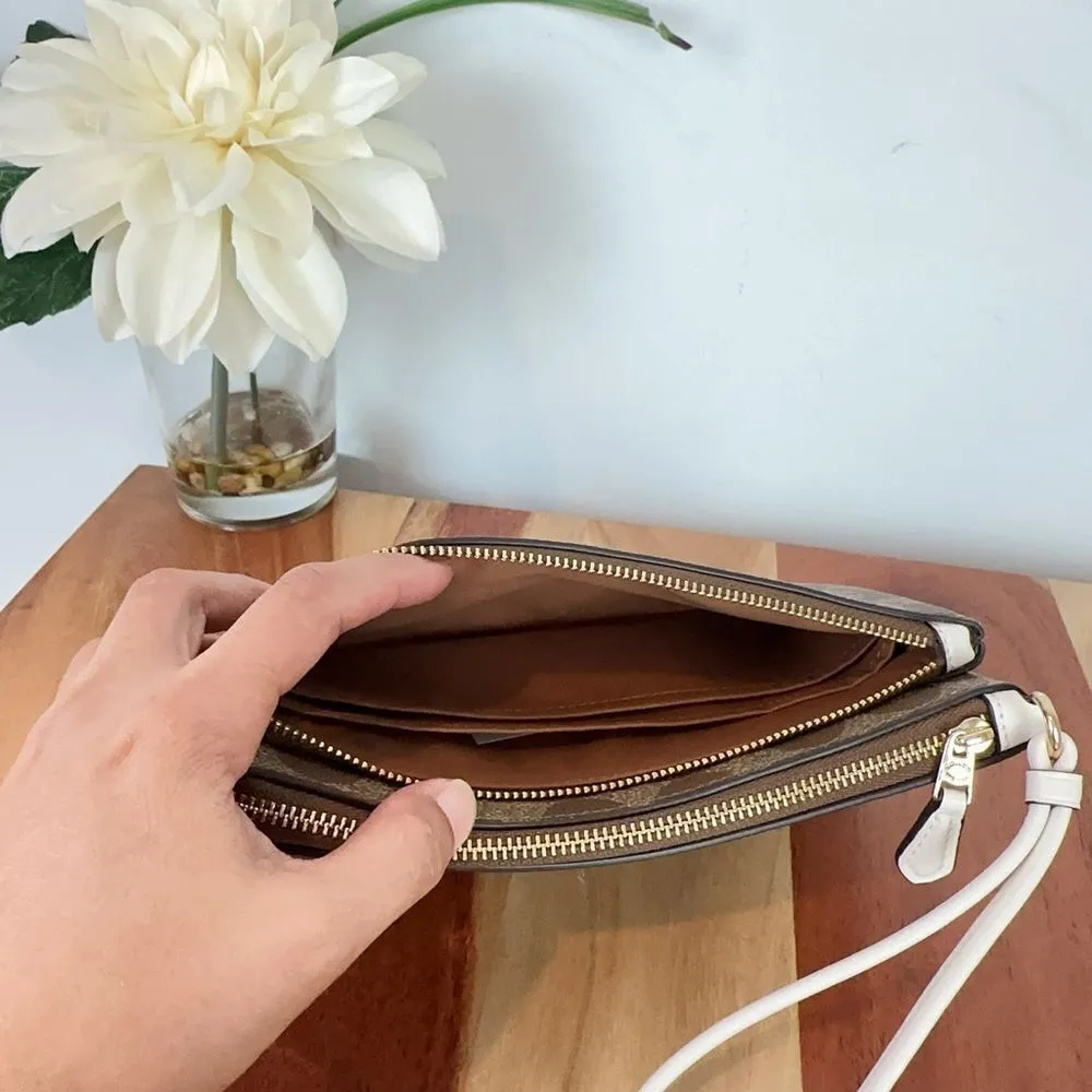 NWT Coach Double Zip Wallet In Signature Canvas With Horse And‎ Sleigh - Image 6