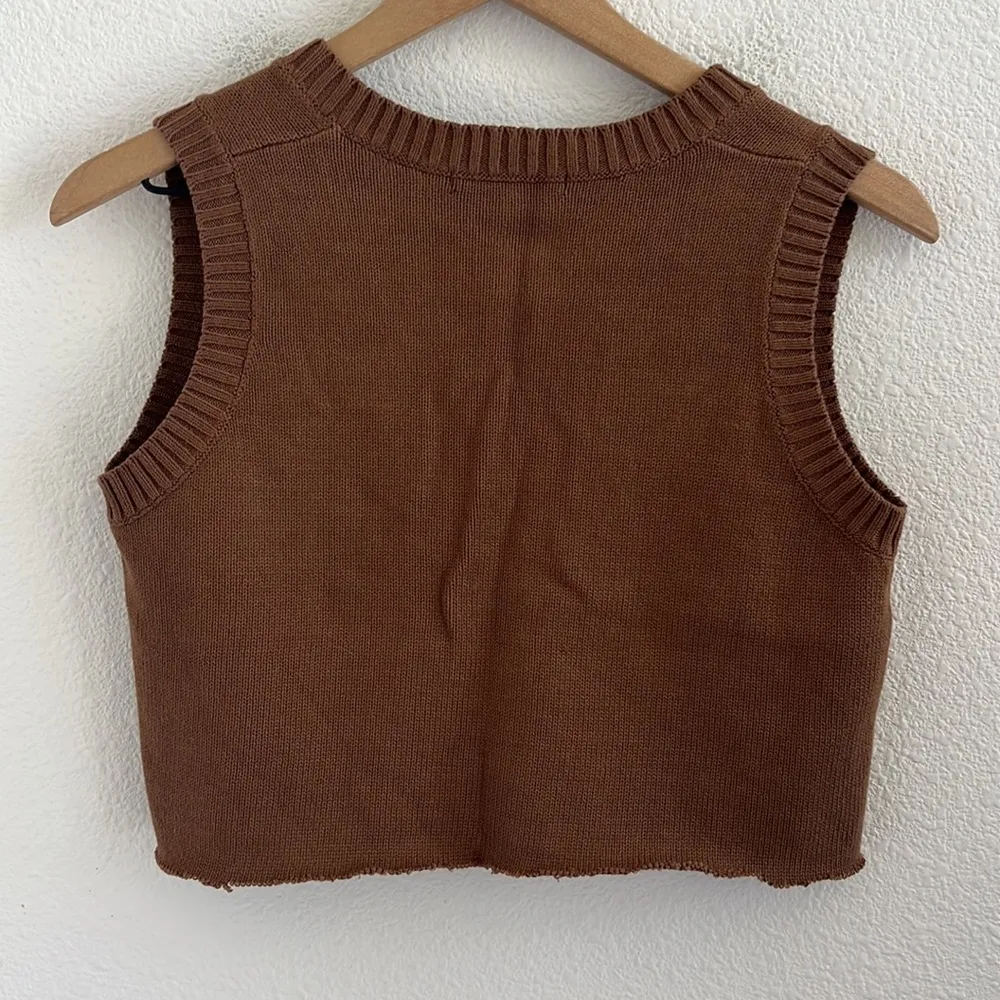 Brandy Melville Brown Cropped Sweater Vest Top Academia Knit Small - Image 4