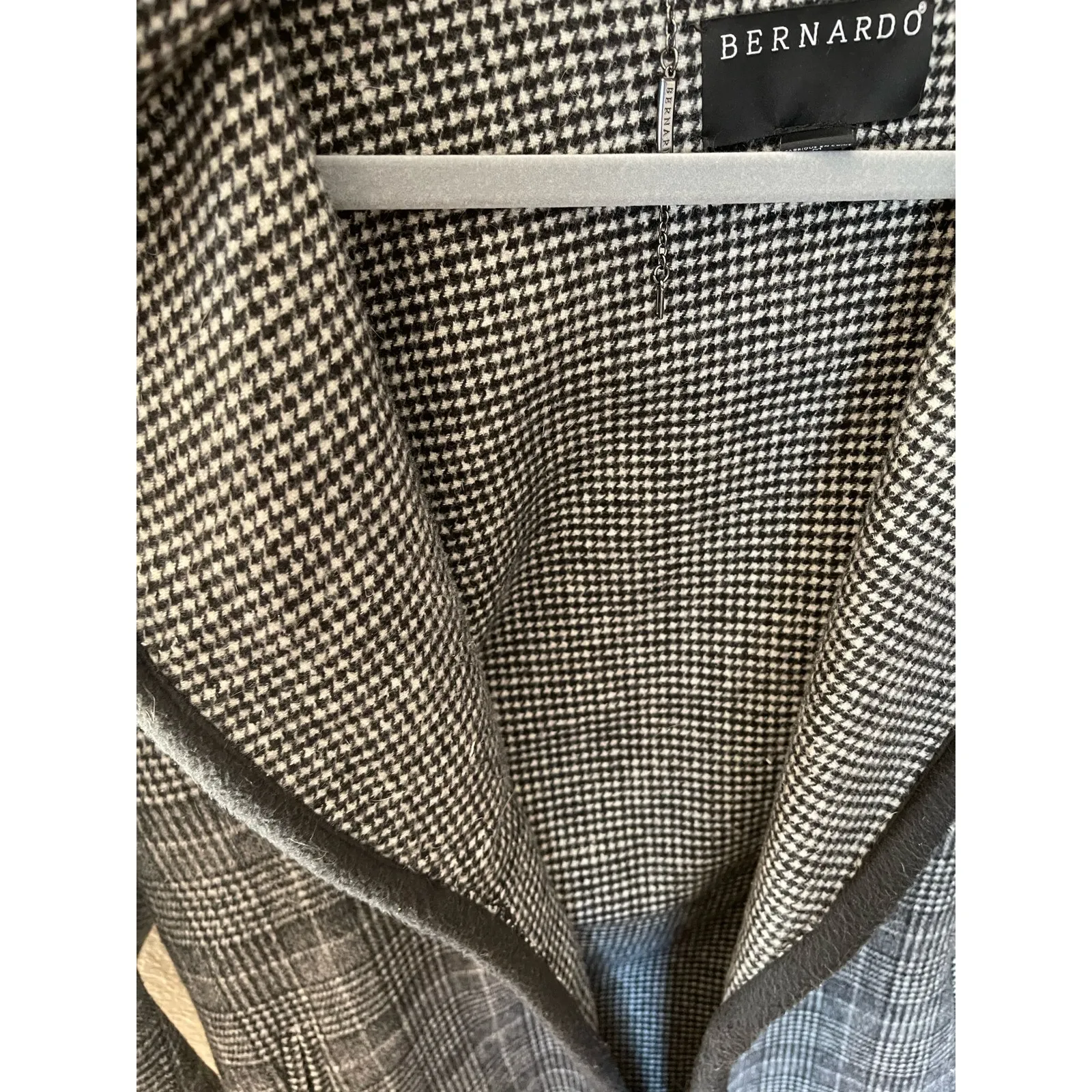 Bernardo Plaid | Houndstooth Wool Trench Coat Womens M - Image 8