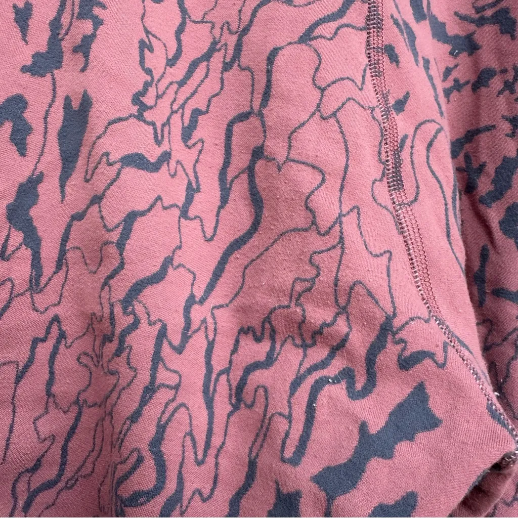 Lululemon Groove Super-High-Rise Split-Hem Flare Pant   Animal print size 6 - Image 10