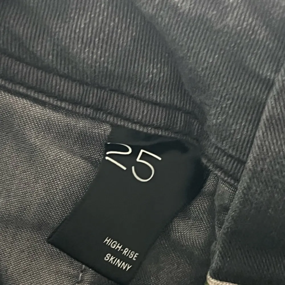 Anthropologie Pilcro Darted High Rise Skinny Jeans | Dark Grey Wash | 25 - Image 13