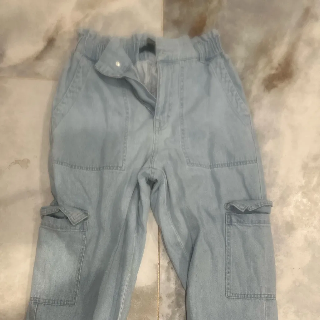 Forever 21 
Sky Blue Denim Pants - Image 7