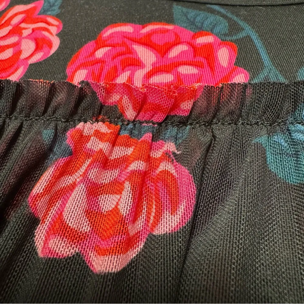 Matilda Jane Winter Blooms Mixed Media Blouse Size S - Image 7