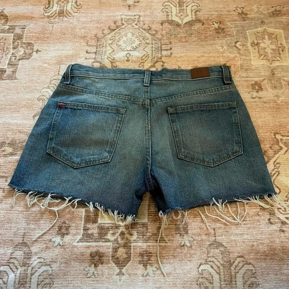 Urban outfitters bdg boyfriend low rise shorts​ - Image 4