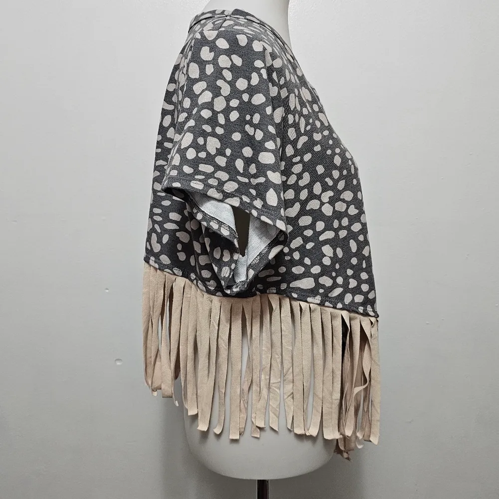 Peach Love California Gray & Cream Leopard Fringe Dolman Sweatshirt Size Small - Image 3