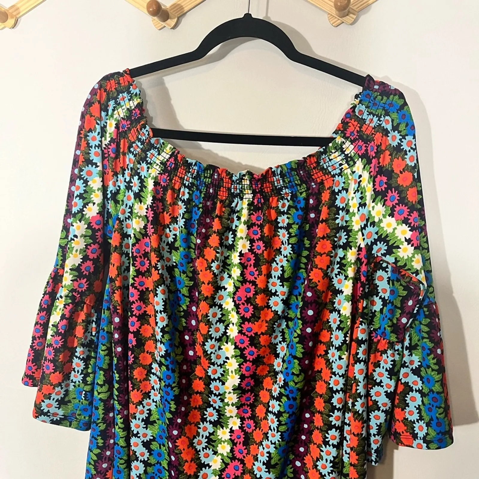 Trina Turk Multi Color Floral Off‎ Shoulder Tunic/Dress Size Large - Image 4