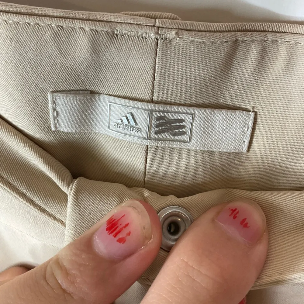 Adidas Women’s Beige Golf Skort Size 6 - Image 4