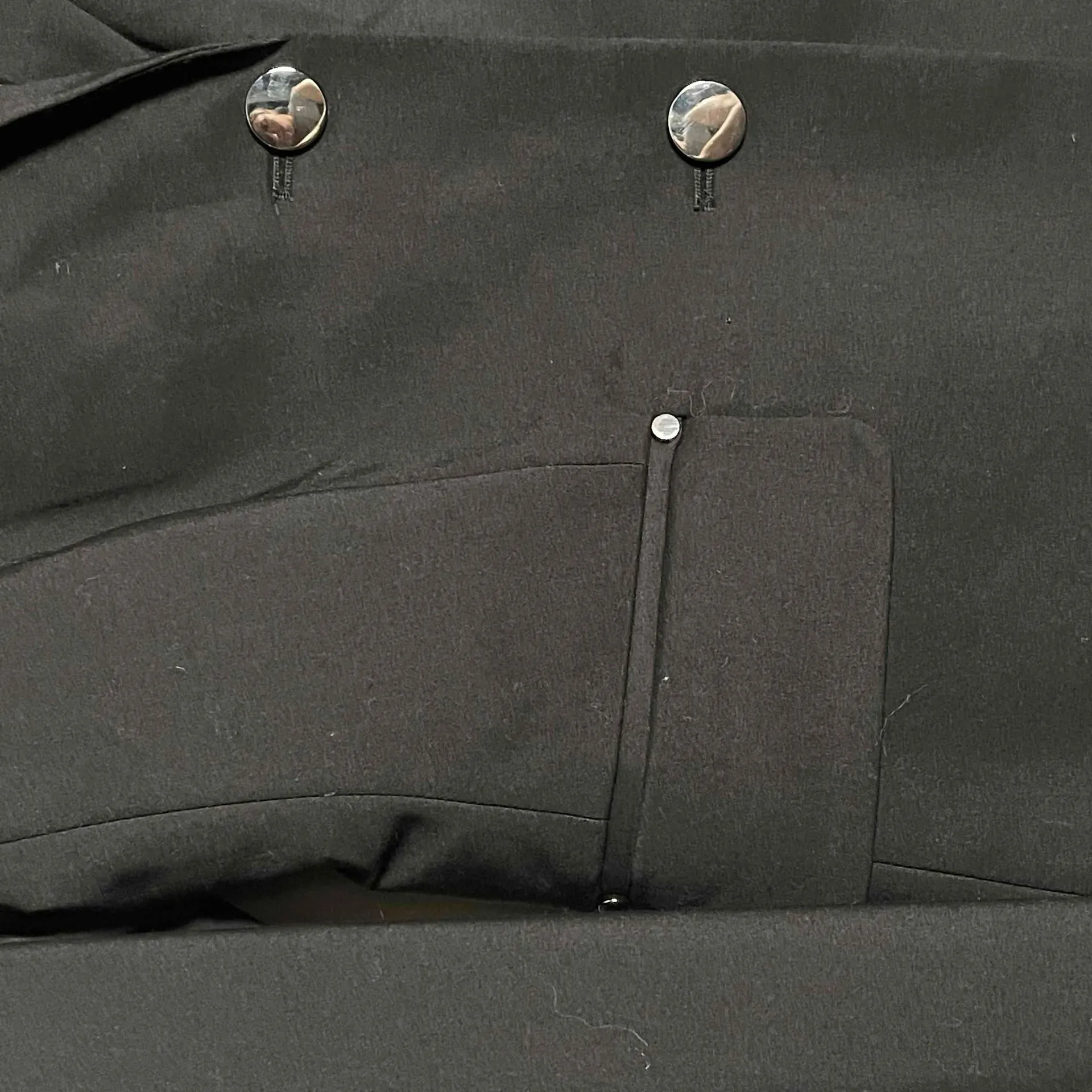 Harve Bernard Women's 2 Button Notched Lapel Long Sleeve Black Blazer SIze 8 - Image 3