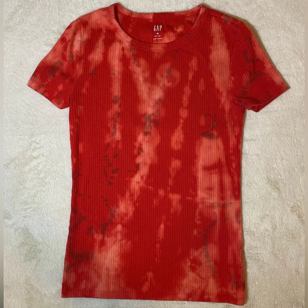 GAP Red Acid Wash Tee XS EUC Custom - Image 3