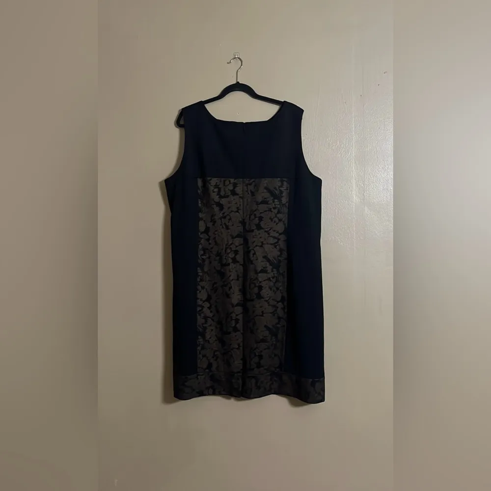 Tahari Dress Sz 22W Black/Gold Round Neck Abstract Design Worship Office Formal - Image 2