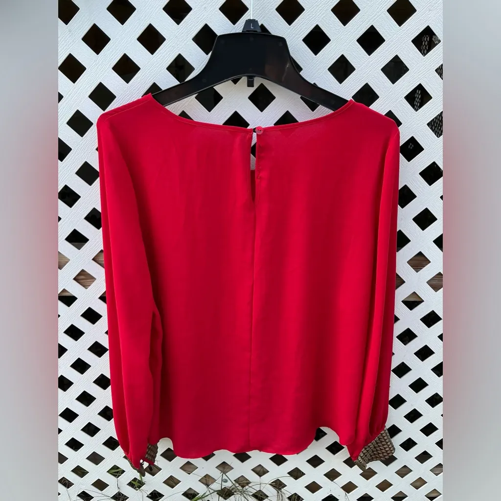 Pretty long sleeve blouse 🌹 - Image 2