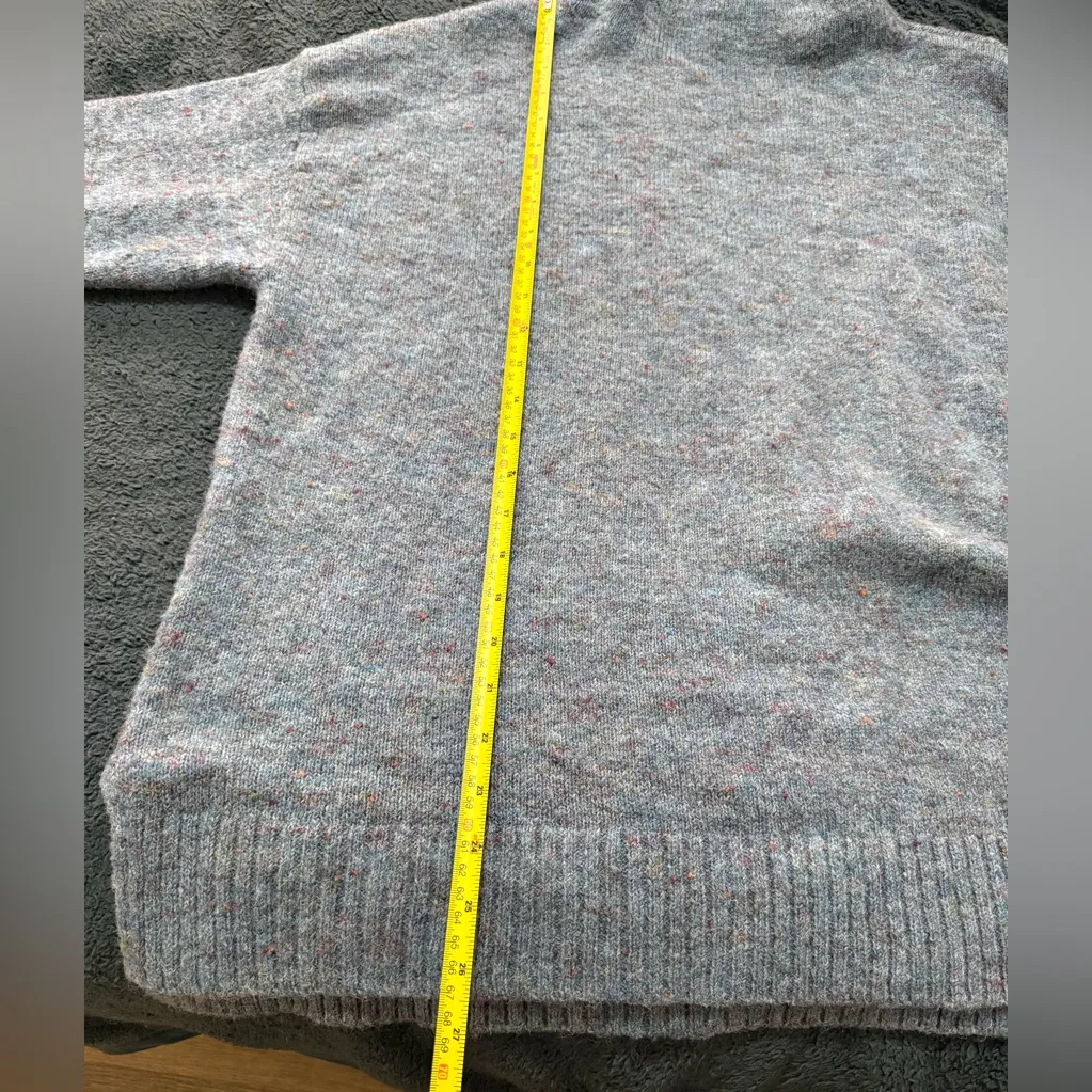 Well Worn Women’s Size XL  Sweater, Blue knit long sleeve neck round - Image 9
