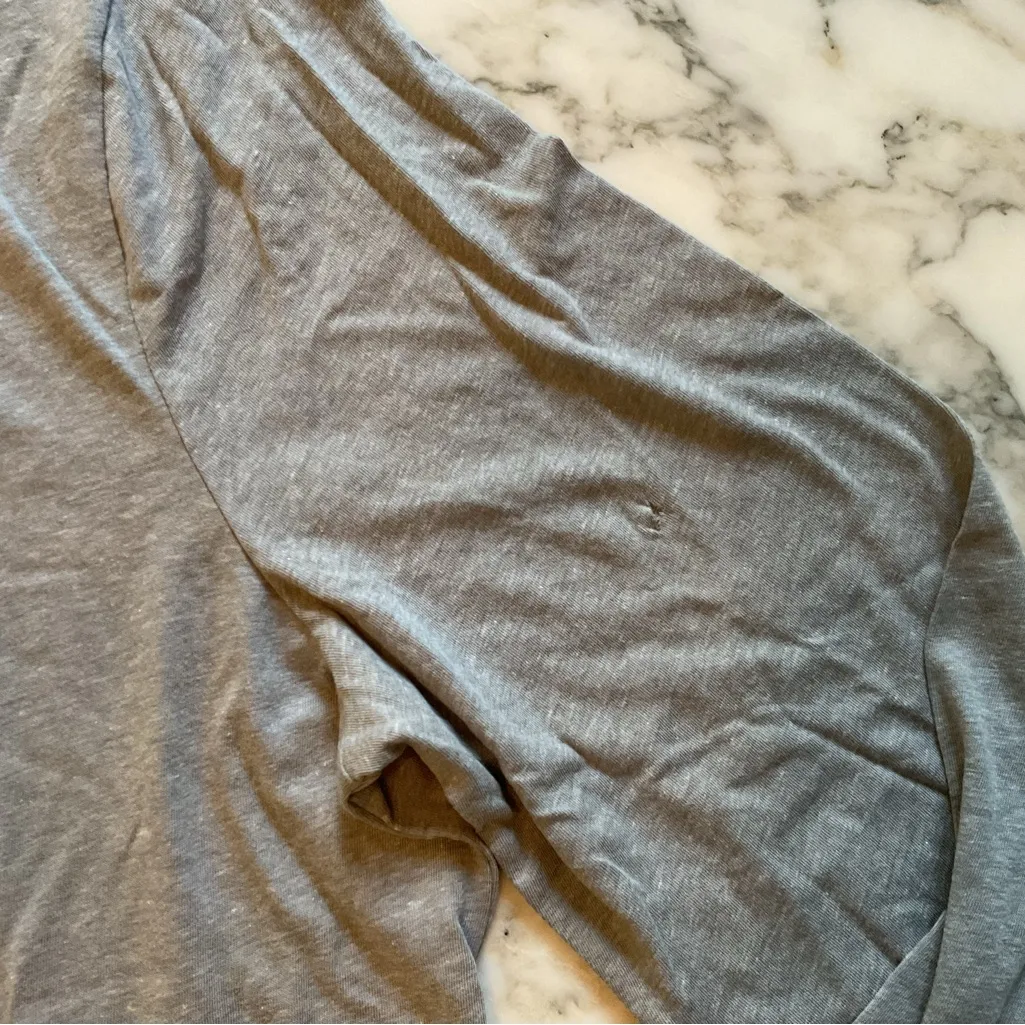 NWT J. Crew Grey Long Sleeve Tartan Plaid “Holiday Crew” Top SZ XL - sensor hole - Image 4