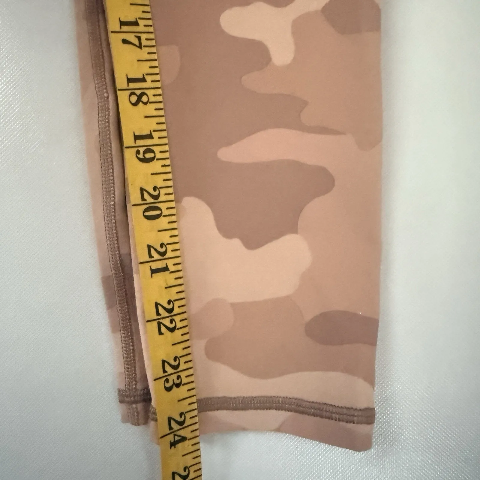 Fabletics Powerhold Camo Mid Rise 7/8 Gym Workout Running Lounge Leggings M - Image 8