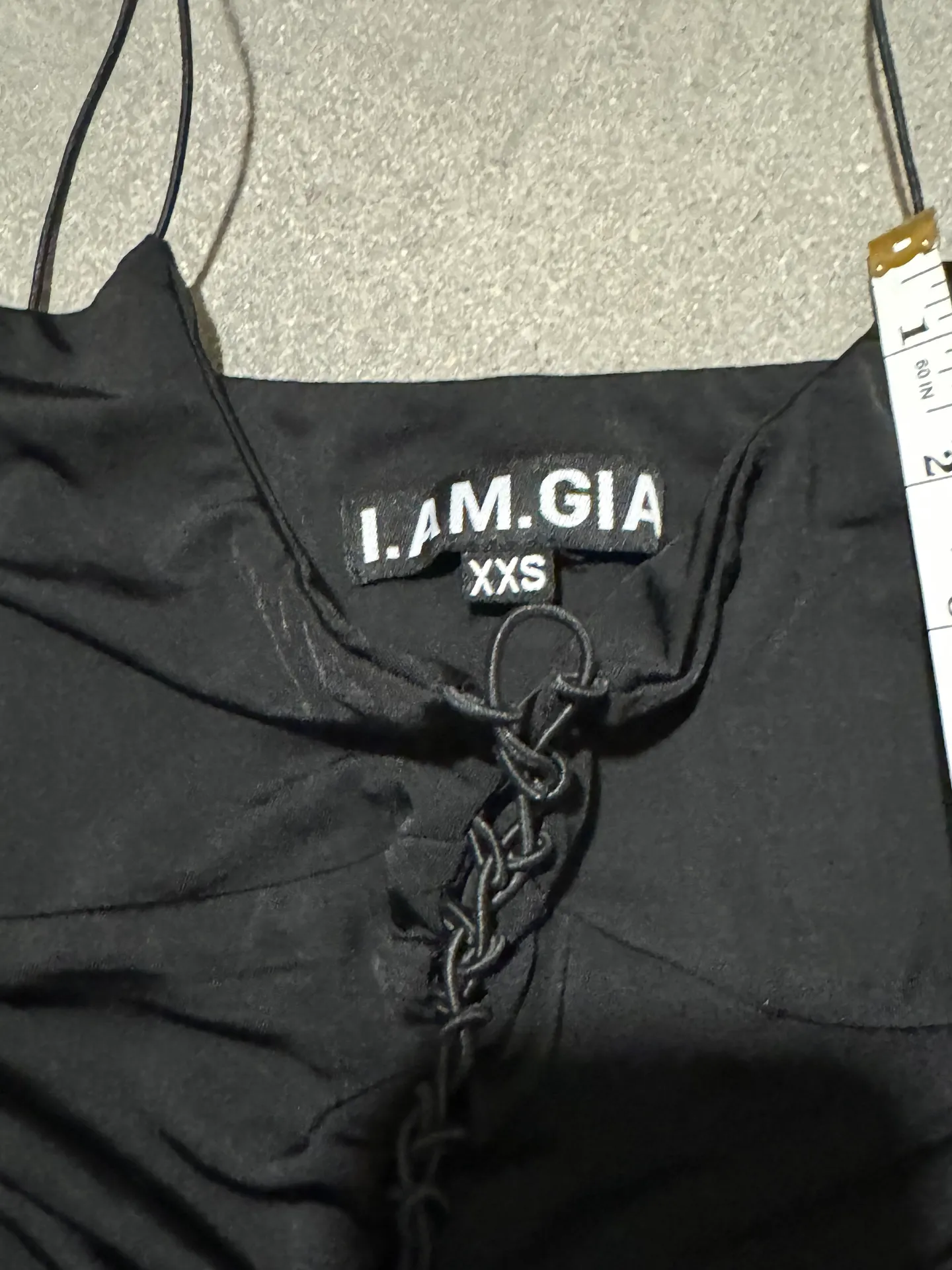 black I.AM.GIA crop top - Image 3