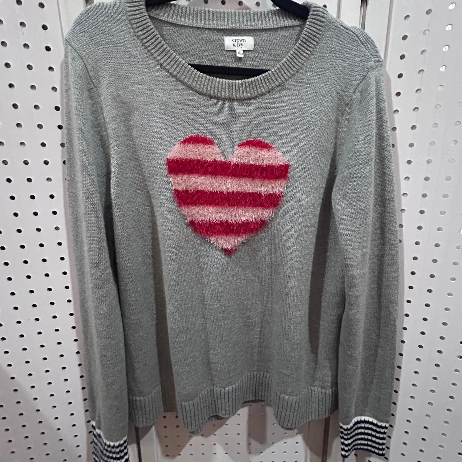 Crown and Ivy Gray Crewneck Sweater with Pink Red Fuzzy Heart Applique Size L - Image 2