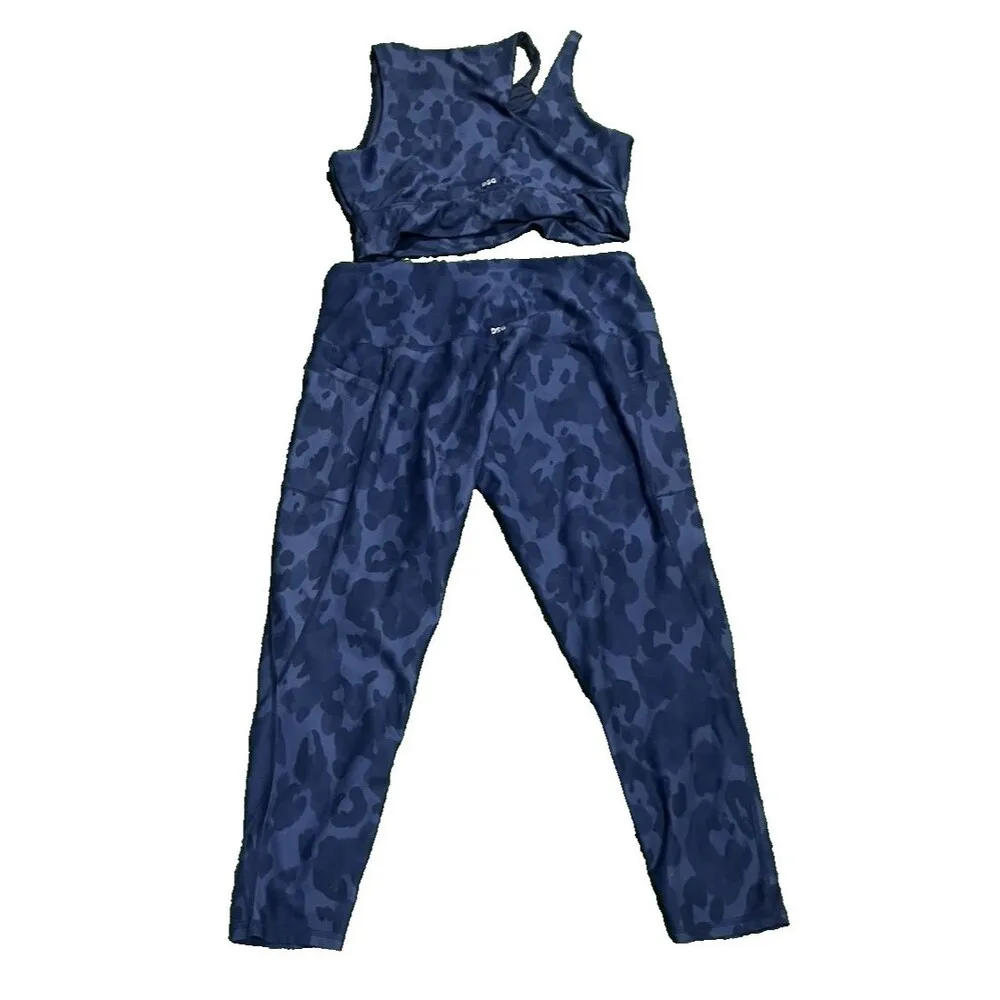 DSG Women's Cropped Leggings Sports Bra Blue Animal Print Set 2XL Size XXL - Image 2
