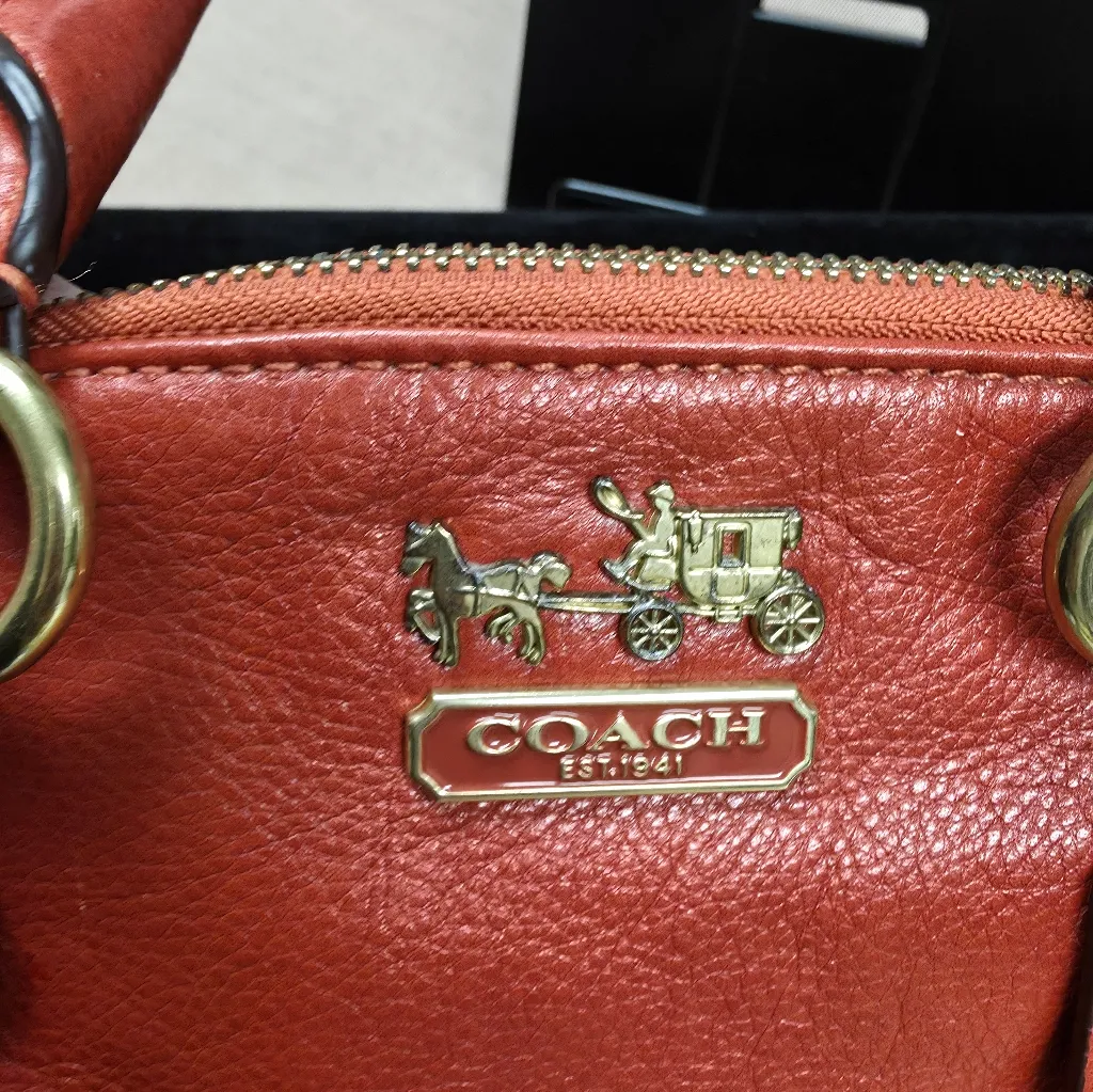 Coach Rust colored Leather Shoulder Bag. Excellent condition. - Image 10