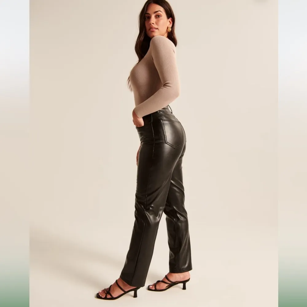 A&F Curve Love Vegan Leather 90s Straight Ultra High Rise Pant Plus Size 37 / 24 - Image 14