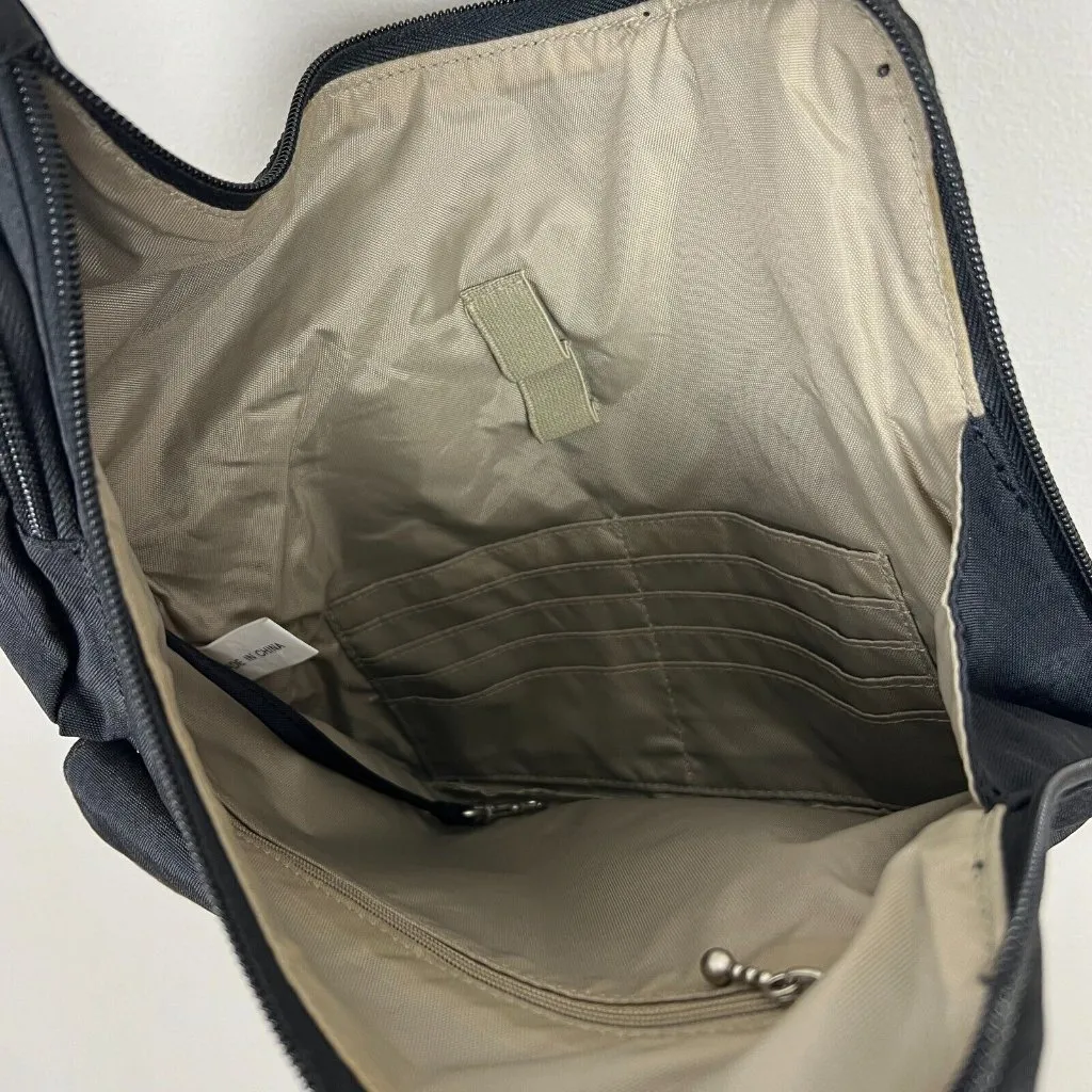 Baggallini Crossbody Bag Black Nylon Travel‎ Organizer Medium Zipper Buckle - Image 9