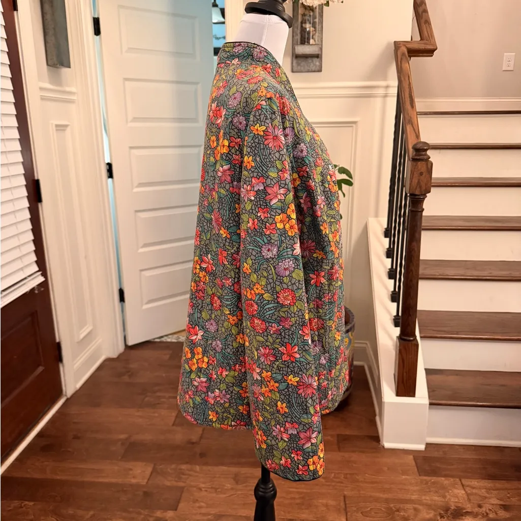 Vintage Gallery EUC Floral Quilted Jacket W/ Pockets & Unique Buttons Green Size L - Image 3