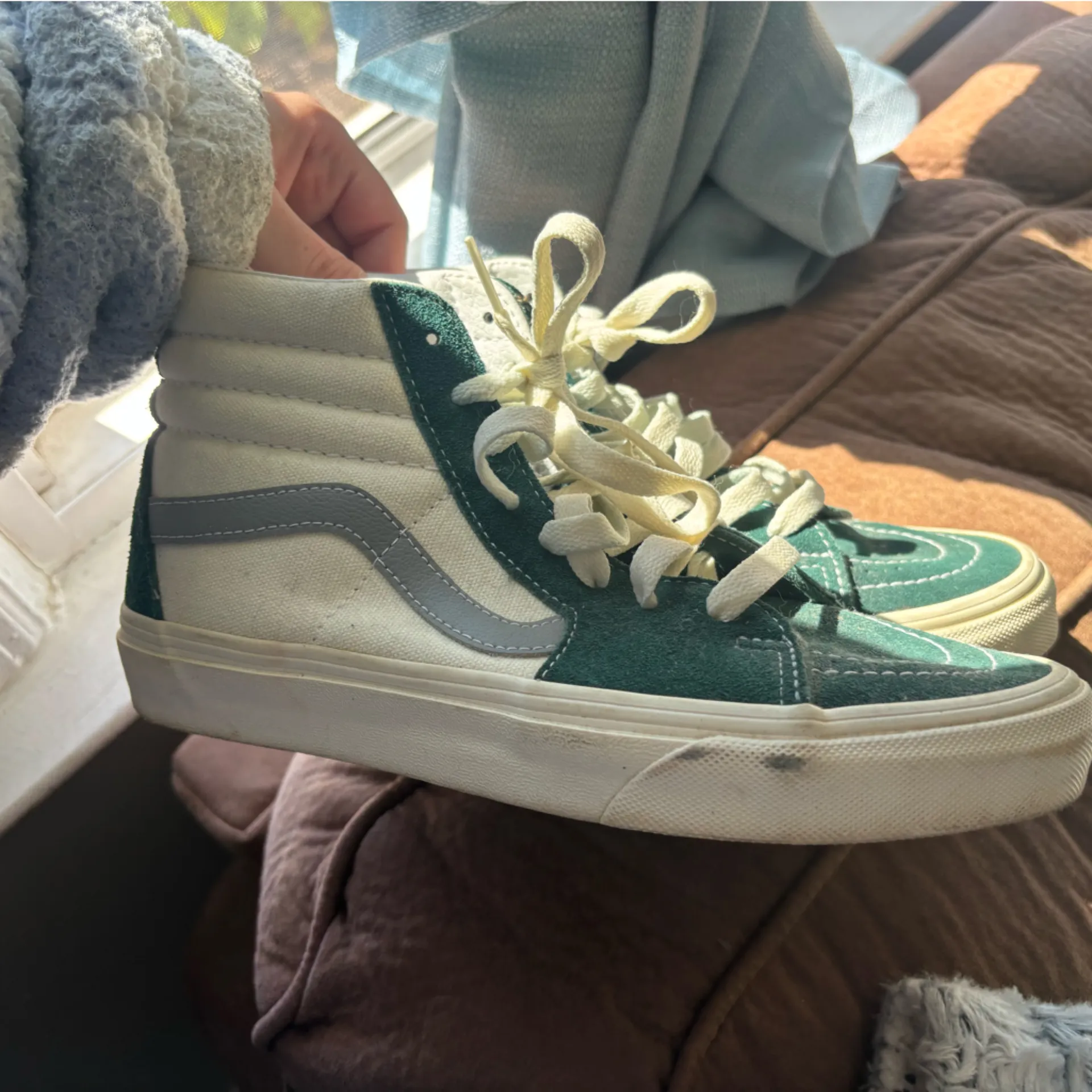 Vans High-Top Sneakers in Green and White - Image 6